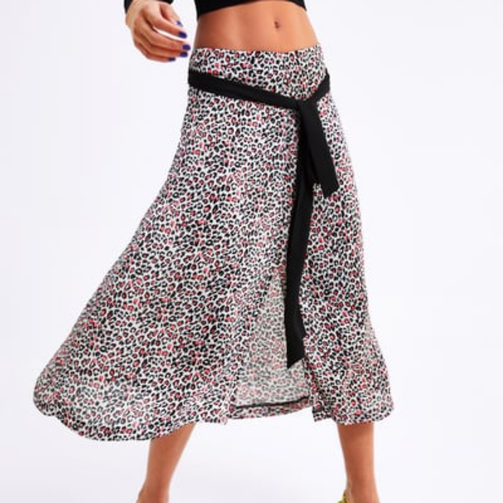 Flowy Animal Print Skirt - Picture 2 of 8
